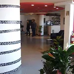 Tus'hotel كاسيل دي توسا