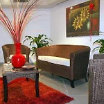 Tus'hotel فندق