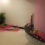 فندق Tus'hotel