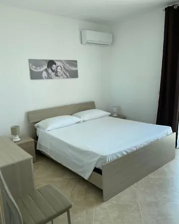 Tus'hotel Szálloda Castel di Tusa