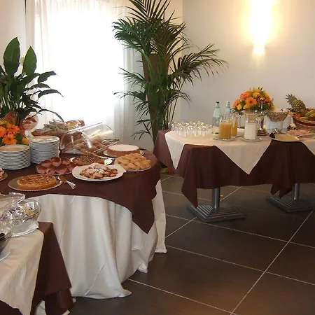 Szálloda Tus'hotel Castel di Tusa