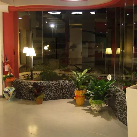 Szálloda Tus'hotel