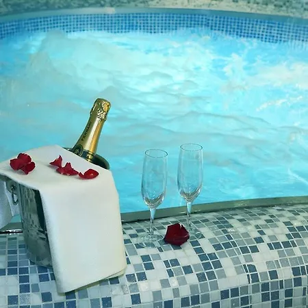 Szálloda Tus'hotel 4*