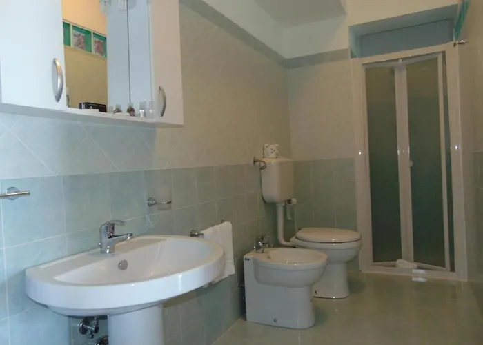 Otel Tus'hotel Castel di Tusa