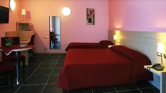 Tus'hotel Otel Castel di Tusa